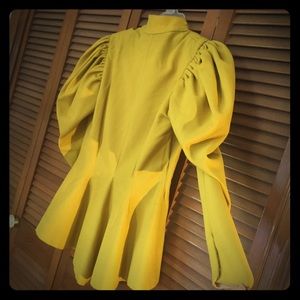 Vintage 1920s button down puffy sleeves jacket